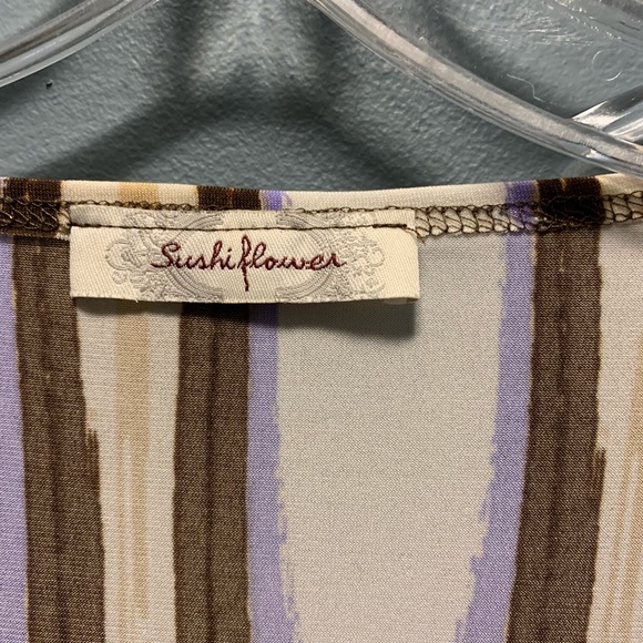 Ladies blouse - Picture 2 of 3